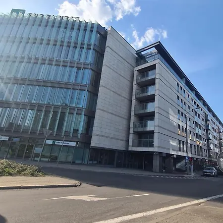 Boznicza Old Town Lux Apartment, Self Check-in 24h, Free Parking ポズナン