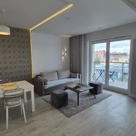 Boznicza Old Town Lux Apartment, Self Check-in 24h, Free Parking * ポズナン