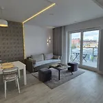 Boznicza Old Town Lux Apartment, Self Check-in 24h, Free Parking * Poznaň