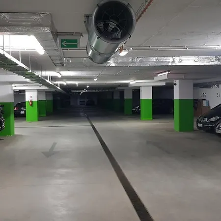 Boznicza Old Town Lux Apartment, Self Check-in 24h, Free Parking 아파트